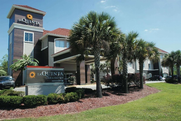 La Quinta Inn & Suites by Wyndham Baton Rouge Denham Springs image 1